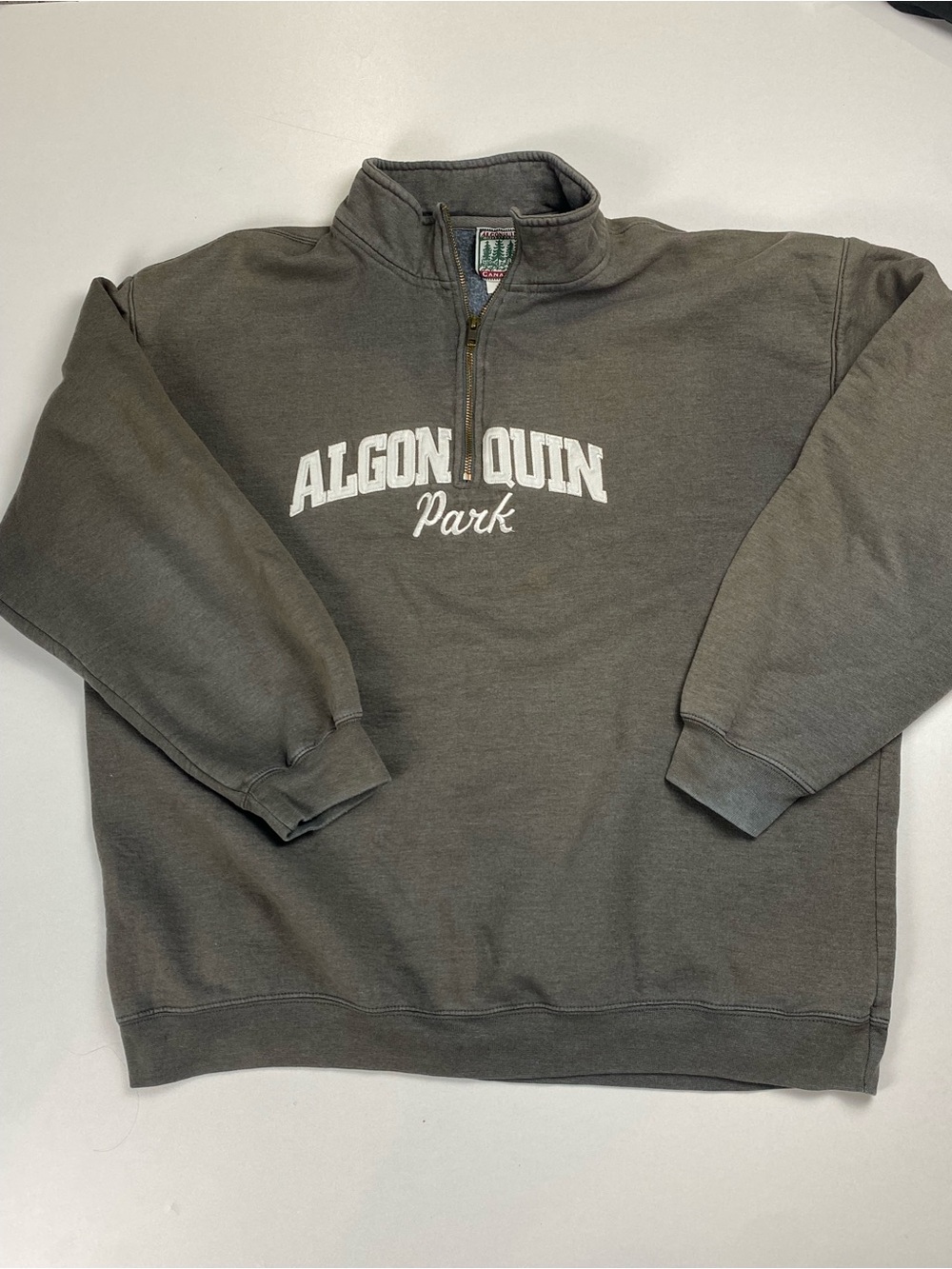 Vintage Algonquin Park Men's Quarter-Zip Sweatshirt - Tagged 3xl fits XL